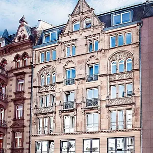 Five Elements And Capsules Frankfurt Ostello