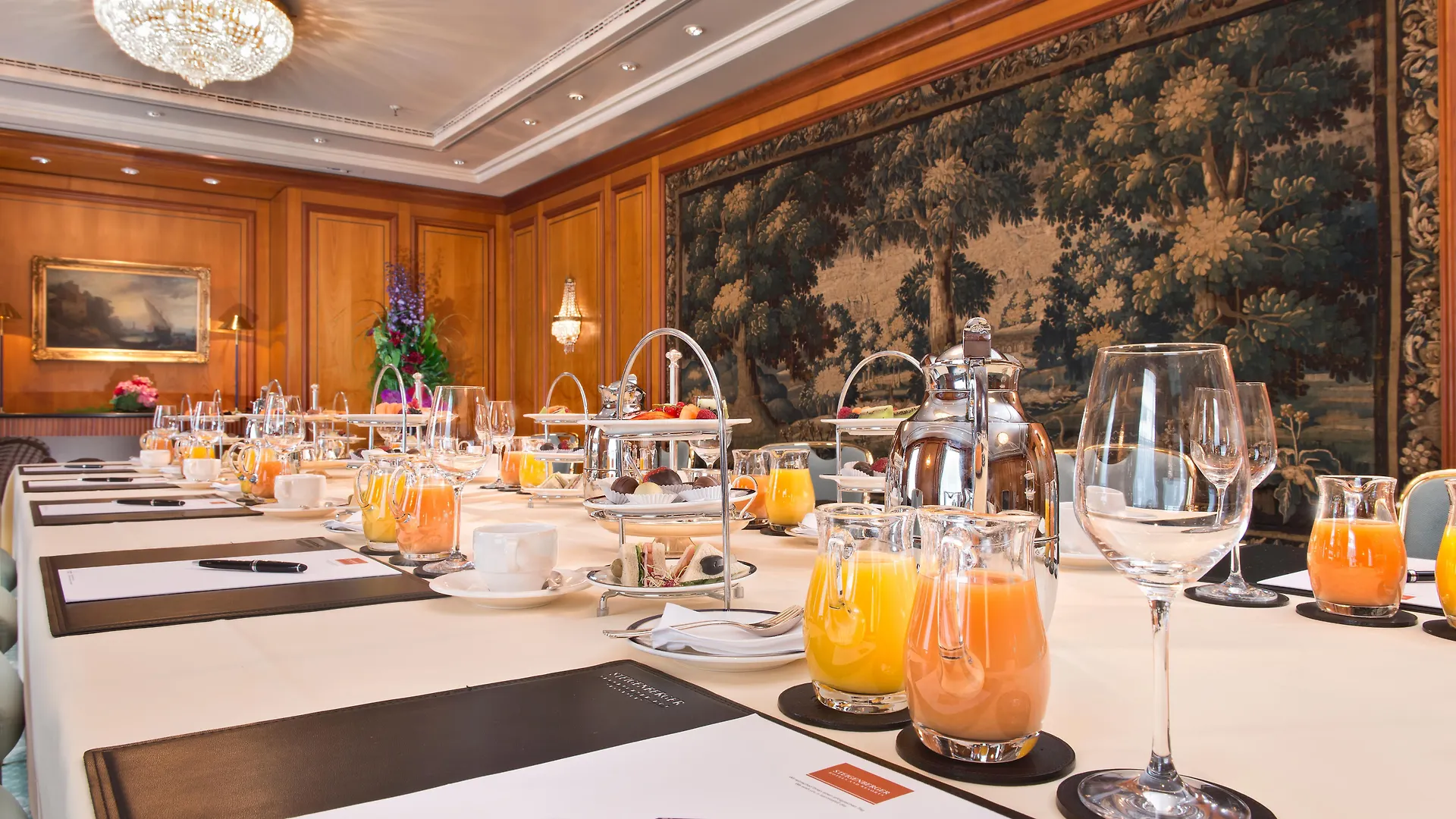 *****  Steigenberger Icon Frankfurter Hof Hotel Frankfurt am Main Germany